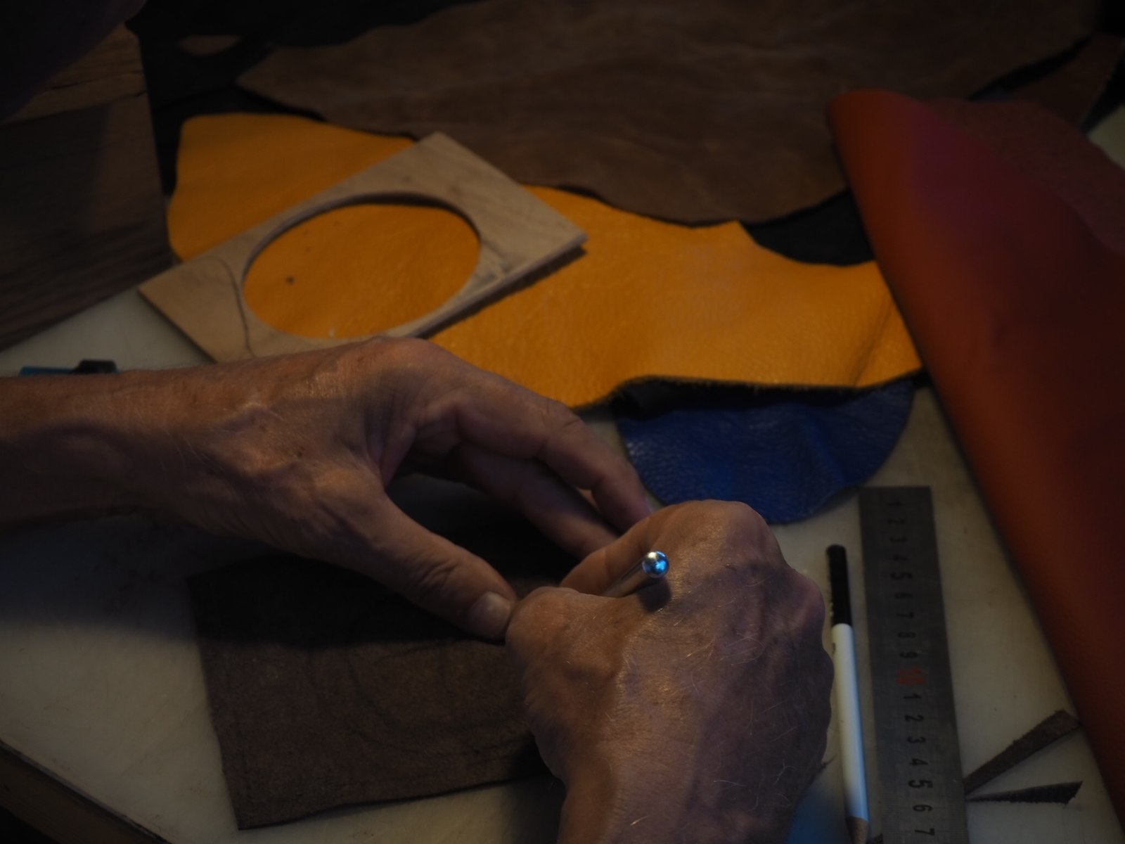 Cutting leather for the interior of the winder box